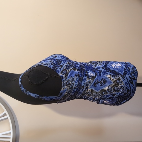 XOXO Blue and Black Fitted Camisole with Cut Lace Front Panel - Picture 2 of 6